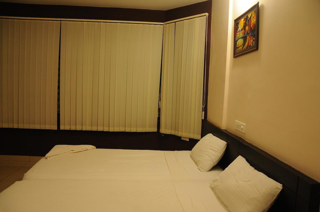 Hotel Sri Krishna Residency Удупі Номер фото